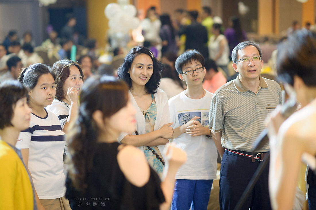 活動紀錄,中秋晚會,尾牙,春酒,裕元花園飯店,遇見喬安娜,磐鈺建設,徐曉瑩Carmen,小丑魔幻秀,波波打嗝氣泡飲,MAMAK檔馬來料理,羅布森冊惦,活動攝影